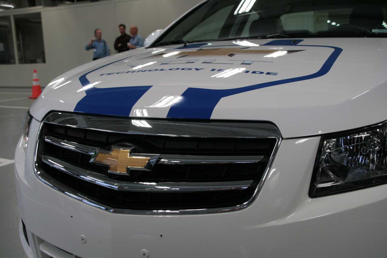 Шевроле Вольт (Chevrolet Volt) фото