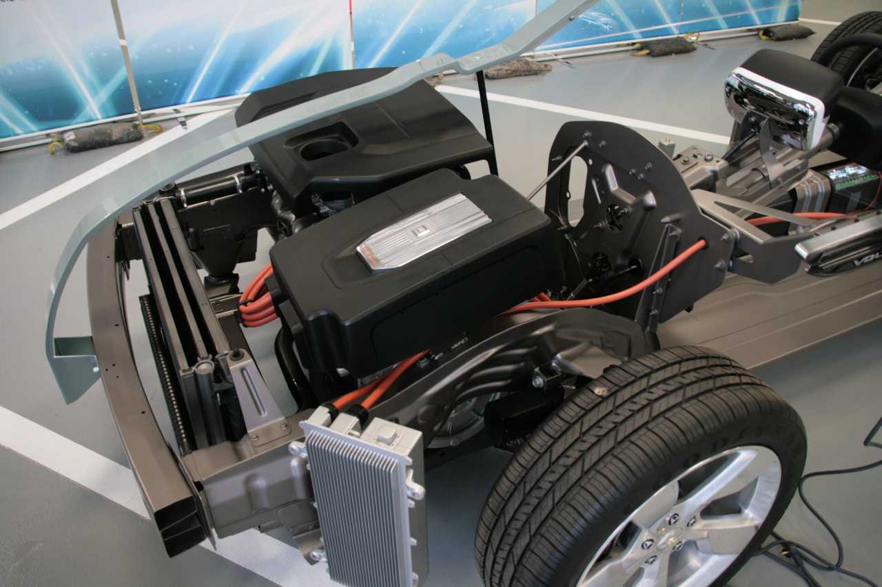 Шевроле Вольт (Chevrolet Volt) фото