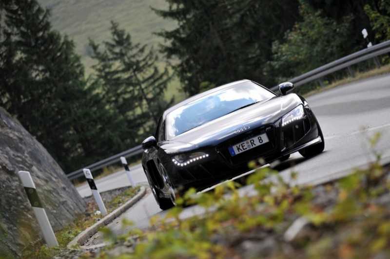Тюнинг Audi R8 фото