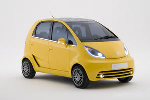 Автомобиль Tata Nano