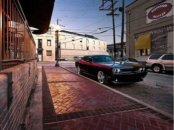 Dodge Challenger R T