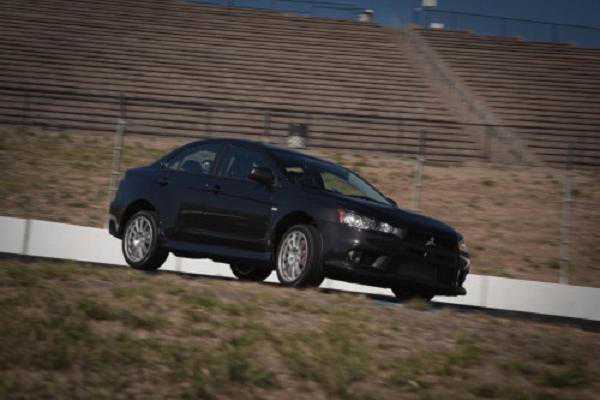 Mitsubishi Lancer X Evolution 2011