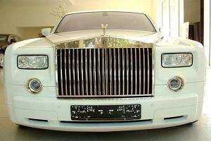 Rolls Royce Phantom с отделкой из золота
