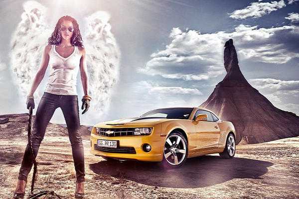 Chevrolet Camaro и фотомодель